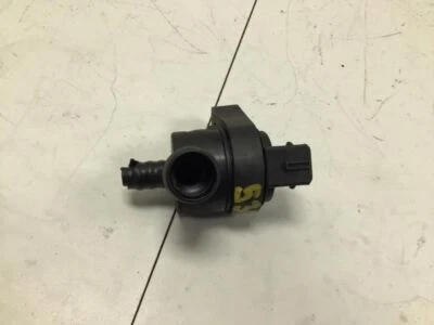 BMW 535XI 2008 2010 TANQUE DE COMBUSTIBLE VÁLVULA DE VAPOR SE ADAPTA 06-10 BMW 550i FÁBRICA Foto 1 de 4