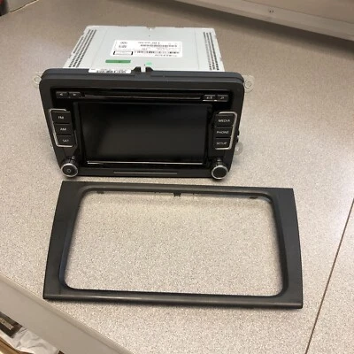 Equipo de audio receptor de radio compatible con VOLKSWAGEN TIGUAN 2014-2017 OEM 1K0035188F Foto 1 de 4