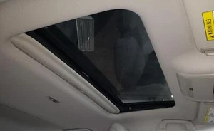 20 21 22 23 MAZDA CX-30 Sunroof Roof Glass assembly; Greige D2V - Picture 1 of 13