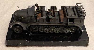 The Ultimate Soldier 2002 Segunda Guerra Mundial alemán 8 toneladas portador de tropas escala 1:32 Foto 1 de 4