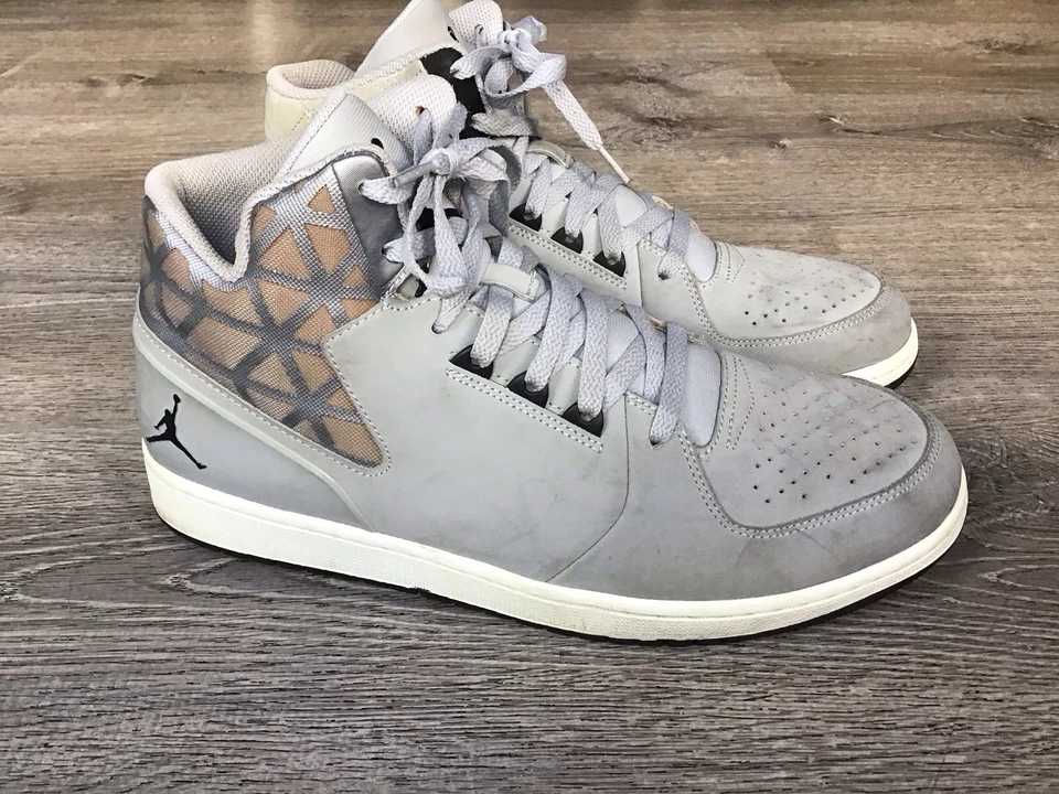 Nike AIR JORDAN 1 Flight 3 Retro Gris Lobo Para hombres Talla 13 Zapatos 706954-005 (2014) Foto 1 de 4