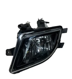 OEM | 2015-2018 Volkswagen Jetta Halogen Fog Light (Right,Passenger) - Picture 1 of 5