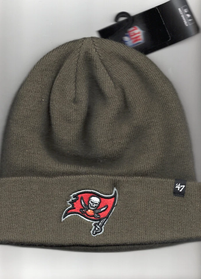 Gorro para hombre marca 47’ Tampa Bay Buccaneers grafito puño elevado Foto 1 de 1