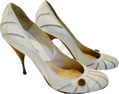 迪奥白色皮革高跟鞋罗纹 D 标志圆形露趾 9 码 — 第 1/4 张图片