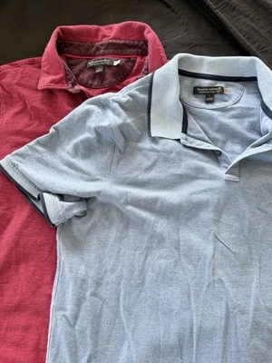 Banana Republic 男式 Polos Performance Pique 蓝色红色大号 - 批量 2 件 — 第 1/4 张图片