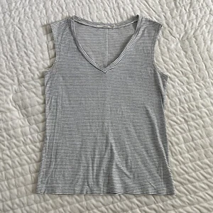 J Brand White Navy Striped V-Neck Tank Top Size XS - Picture 1 of 8