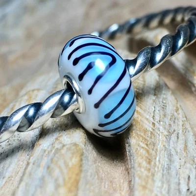 TROLLBEADS das Original    Starker Tiger    TGLBE-10423   Glas/Silber - Bild 1 von 3