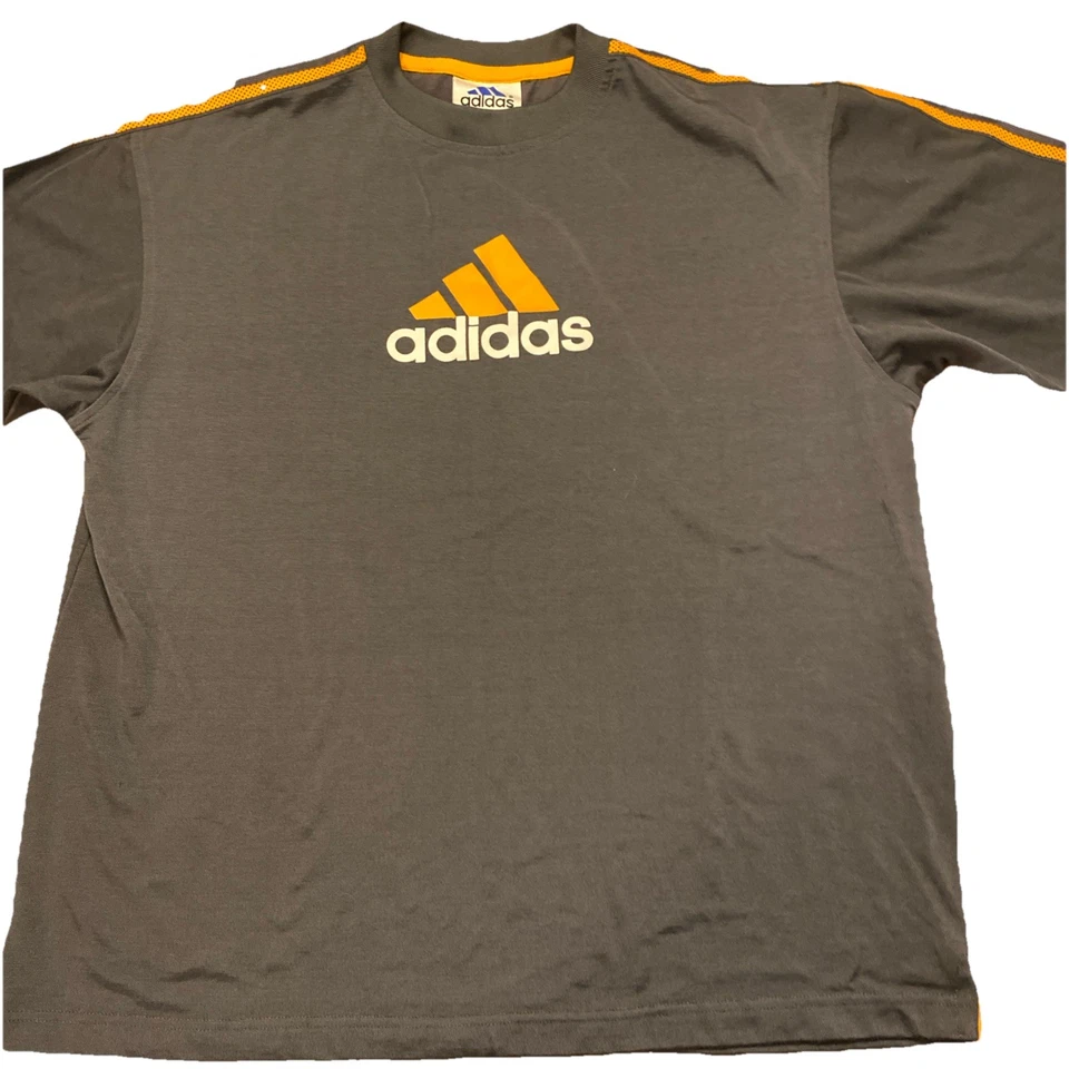 Camiseta Adidas Y2K Vintage Talla Mediana Gris Con 3 Rayas Naranja Foto 1 de 4