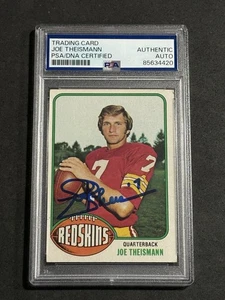 CARTOLINA AUTOGRAFATA FIRMATA JOE THEISMANN 1976 TOPPS REDSKINS PSA/DNA CERTIFICATA - Foto 1 di 2