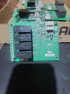 Scheda di uscita Trane 4 relè PN: 6400-2678-01 Rev. C (X13650806040) - Foto 1 di 6