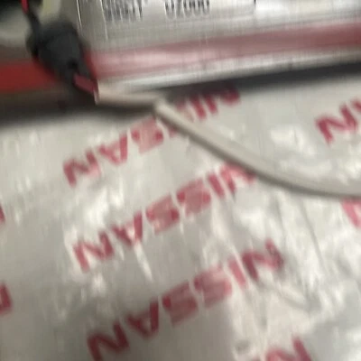 Alerón tapa trasera Nissan Sentra 2013-2019 fabricante de equipos originales 999J1-UZ000 ver fotos Foto 1 de 4