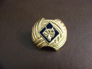 Vintage Cub Scout/Boy Scout Scarf Tie Clip Gold Tone & Blue - Picture 1 of 4