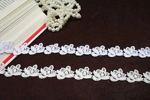 Borde de encaje Venecia vintage floral blanco de 7/8 pulgadas por yarda - Imagen 1 de 3