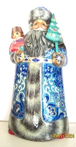 RUSSIAN  CARVED WOODEN HAND PAINTED    SIGNED  CARVED SANTA - Picture 1 of 6