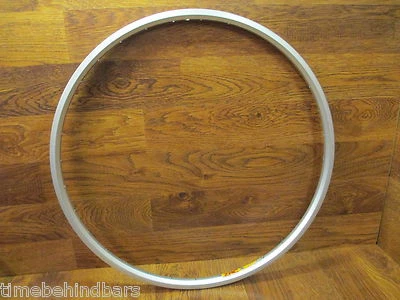 WEINMANN ZAC 19 32 AGUJEROS 26" PULGADAS CUBIERTA DOBLE PARED LLANTA PLATEADA Foto 1 de 4