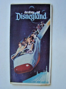 Vintage Today at Disneyland Program Main Street Electrical Parade Route Aug 1977