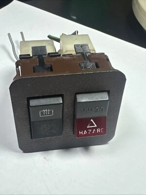 PORSCHE 924 1977-82 LUZ DE ADVERTENCIA DE PELIGRO VENTANA TRASERA DESCONGELACIÓN BOTÓN INTERRUPTOR OEM Foto 1 de 4