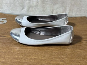 Bongo Womens Slip On Flats White Size 9W Ballet Shoe Silver Round Toe - Picture 1 of 8