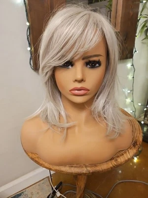 Peluca So VOLUMINOUS de HAIRDO. Color gris claro. Nuevo con etiquetas. Gorra clásica Foto 1 de 4