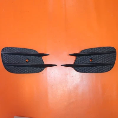 REJILLAS DERECHA IZQUIERDA MERCEDES BENZ E400 2017 2018 2019 2020 A2138856800 OEM Foto 1 de 4