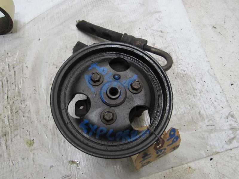 Bomba de dirección asistida Ford Explorer 2001 4,0 L montaje con polea OEM Foto 1 de 4
