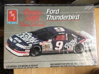 BILL ELLIOTT 9 COORS LUZ FORD THUNDERBIRD MODELO 1/25 AMT/ERTL CAJA SELLADA 6740 Foto 1 de 4