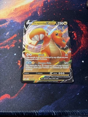 Dragonite V SWSH154 SWSH: Sword & Shield Promo Cards Holo - Image 1 of 2