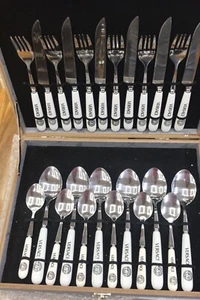 24PCS CUTLERY SET STAINLESS STEEL CUTLERY SET - Picture 1 of 1