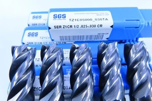 LOTE (5 PIEZAS) HERRAMIENTAS KYOCERA SGS TZ1C05000 CARBURO 1/2" FRESADORA DE EXTREMO RADIO .030" - Imagen 1 de 9