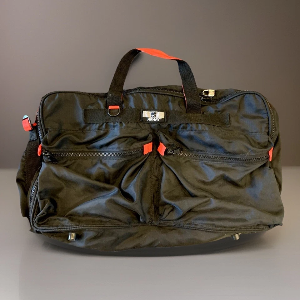 Bolso de mano plegable duradero de viaje Airway USA de colección para gimnasio negro/rojo Foto 1 de 4