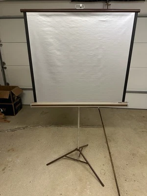 Da-Lite Silver Pacer Projector Screen 40"x40" Movie Slides Film VTG - Image 1 of 4