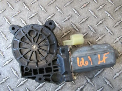 04 DODGE RAM 2500 5.9L 6CYL  LEFT DRIVER FRONT WINDOW MOTOR - Image 1 of 4