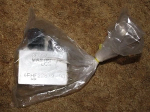 Geo M Martin hydraulic valve HE22879-03 NOS - Picture 1 of 1