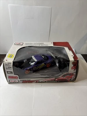 MAISTO TECH R/C Sideway AWD 49 MHz Drifting Car #81161 - Image 1 of 4
