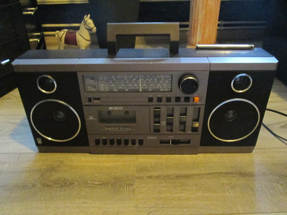 Grundig RR 3500 Radio Recorder Cassette Kassettenrecorder, Ghettoblaster Vintage - Bild 1 von 3