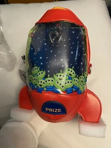 Loungefly Funko Disney Pixar Pizza Planet Claw Machine Crossbody BAG LE 3000 - Picture 1 of 4