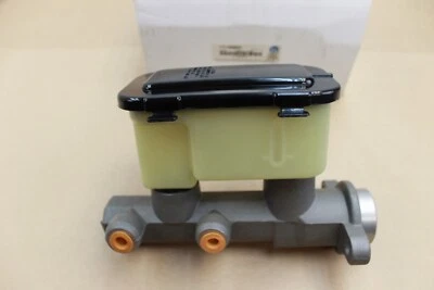 Cilindro maestro de freno Mopar genuino con depósito para Dodge Ram 1500 1994-1996 Foto 1 de 4