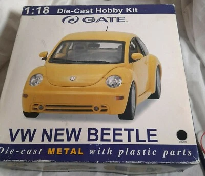 GATE 1/18 DIECAST KIT 06036 - VW NEW BEETLE YELLOW - Image 1 of 4