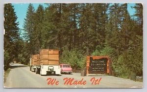 Welcome To Oregon Tons Of Plywood Postcard - Bild 1 von 2