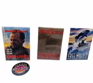 Prendedores de película promocionales Free Willy 2 Die Hard Bridges of Madison botones pinback de colección - Imagen 1 de 8
