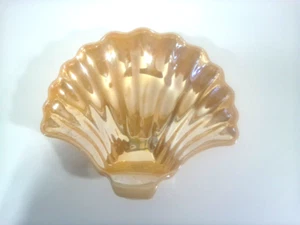 Lusterware Peach Clam Shell Candy/Trinket Dish Tray 6.5" x 7" Vintage MCM - Picture 1 of 2