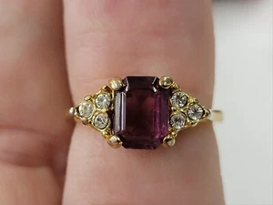 Vintage Ladies Gold-Tone Amethyst And Clear Stone Ring Size 6 Unbranded - Picture 1 of 6