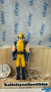 Vintage unbranded bootleg Wolverine keychain - Picture 1 of 8