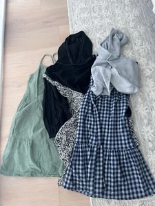 Preowned Girls 3 ZARA & GAP Dresses Size 11-12 - Picture 1 of 10