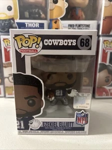 Funko Pop! Camiseta azul NFL Dallas Cowboys Ezeikel Elliott #68 con protector - Imagen 1 de 6