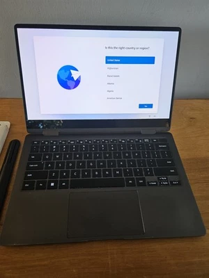 Samsung Galaxy Book2 360 13.3 FHD AMOLED i7-1255U 16GB RAM 512GB SSD Win11 Graph - Image 1 of 4