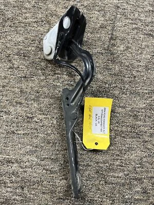 2004 to 2011 Ford Ranger Hood Hinge Right Passenger Side R64 - Image 1 of 4