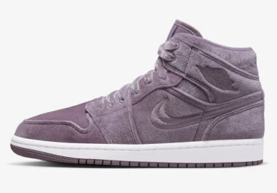 Women's Nike Air Jordan 1 Mid SE Velvet Purple Smoke White Nby DQ8397-500 sz 9.5 - Image 1 of 4