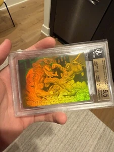 BGS 9.5 1993 Marvel Universe Series 4 H-IV Spider-Man vs Venom 3D Hologram RARE - Picture 1 of 4