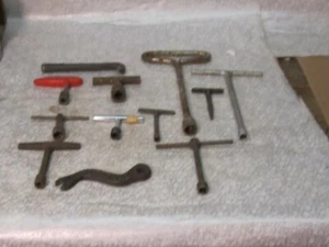 lot of Vintage Assorted Valve Wrenches - Picture 1 of 8